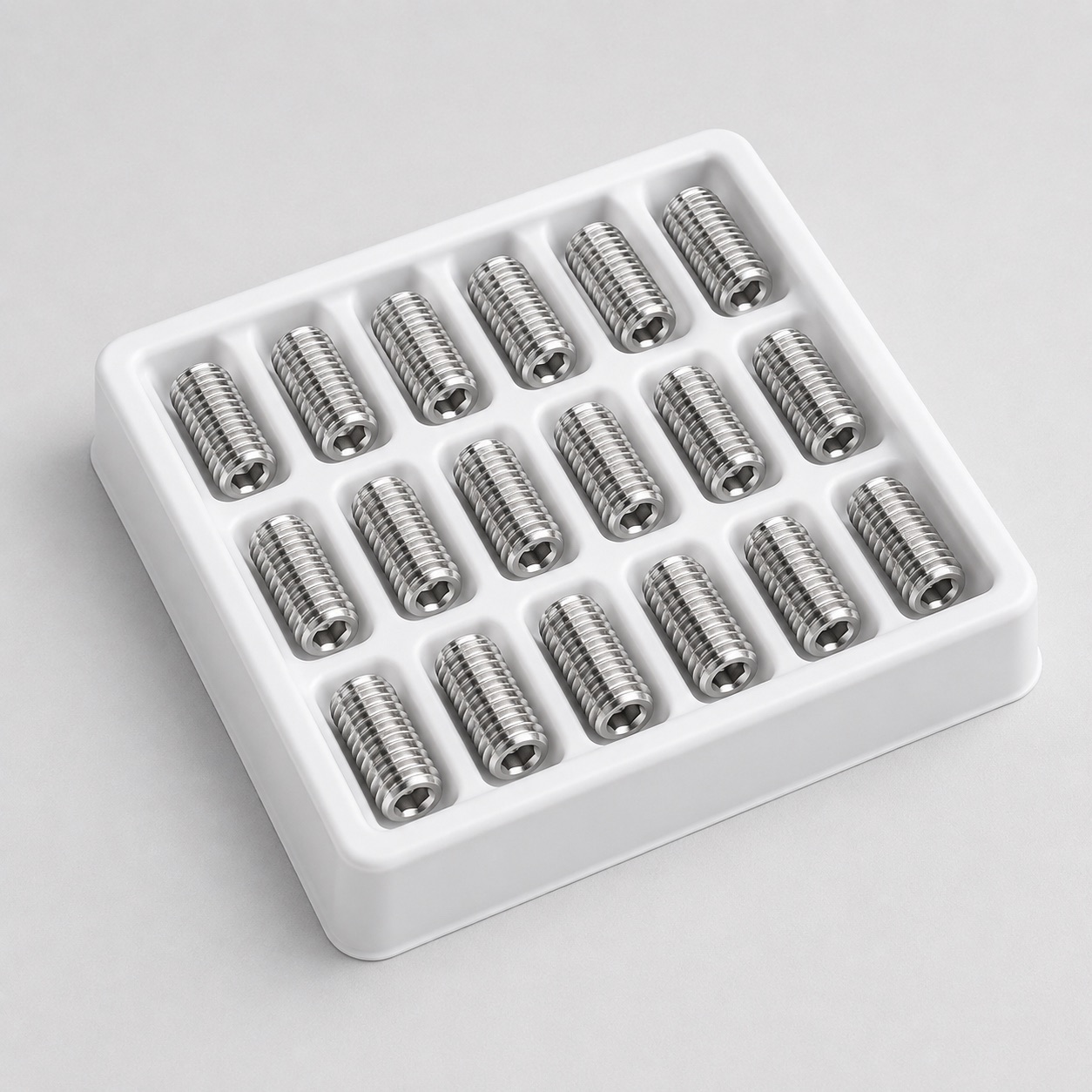 Uniform single specification set screws in custom tray